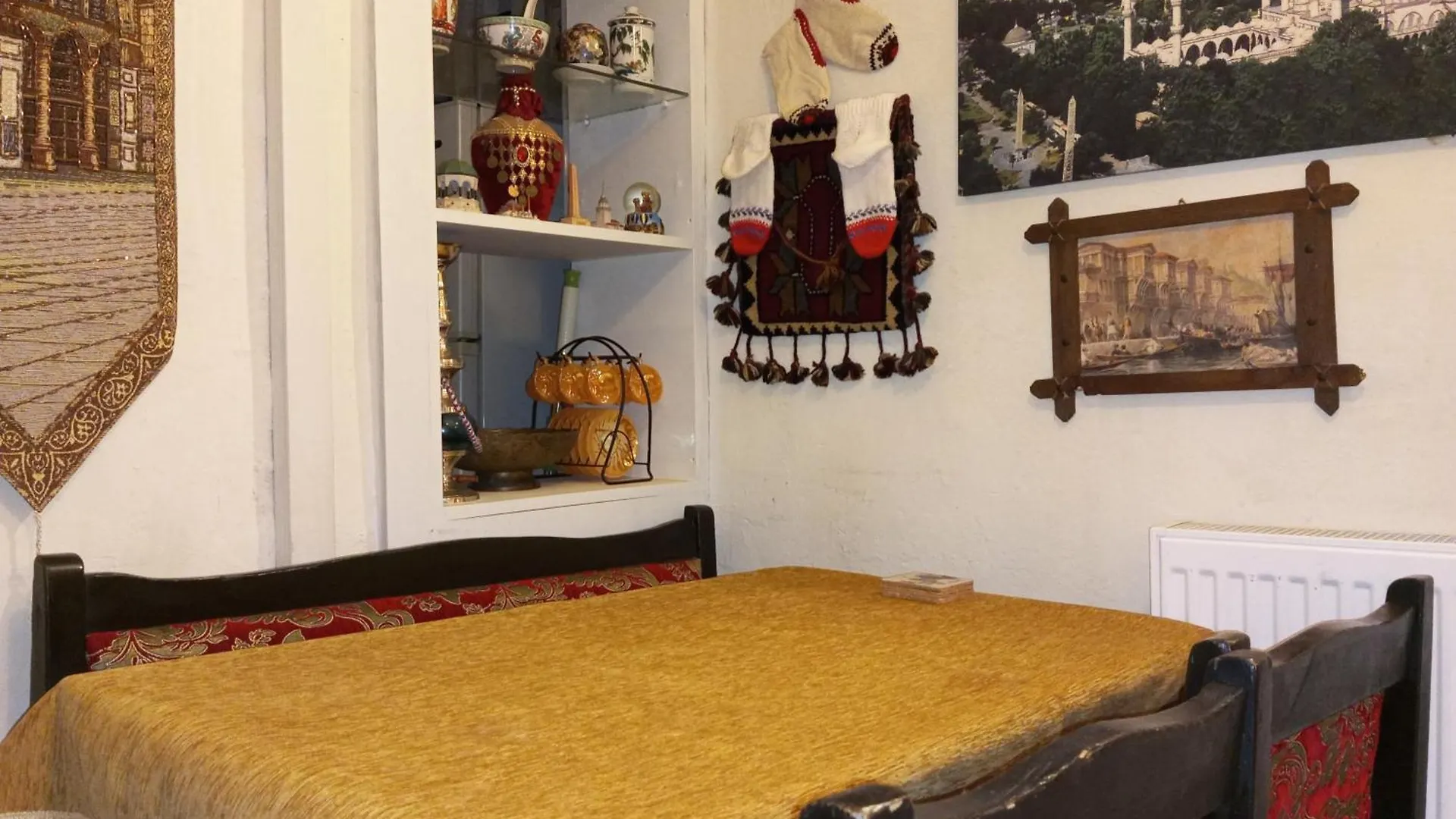 2 Bedroom Ground Floor Apartment Great Location Istanbul